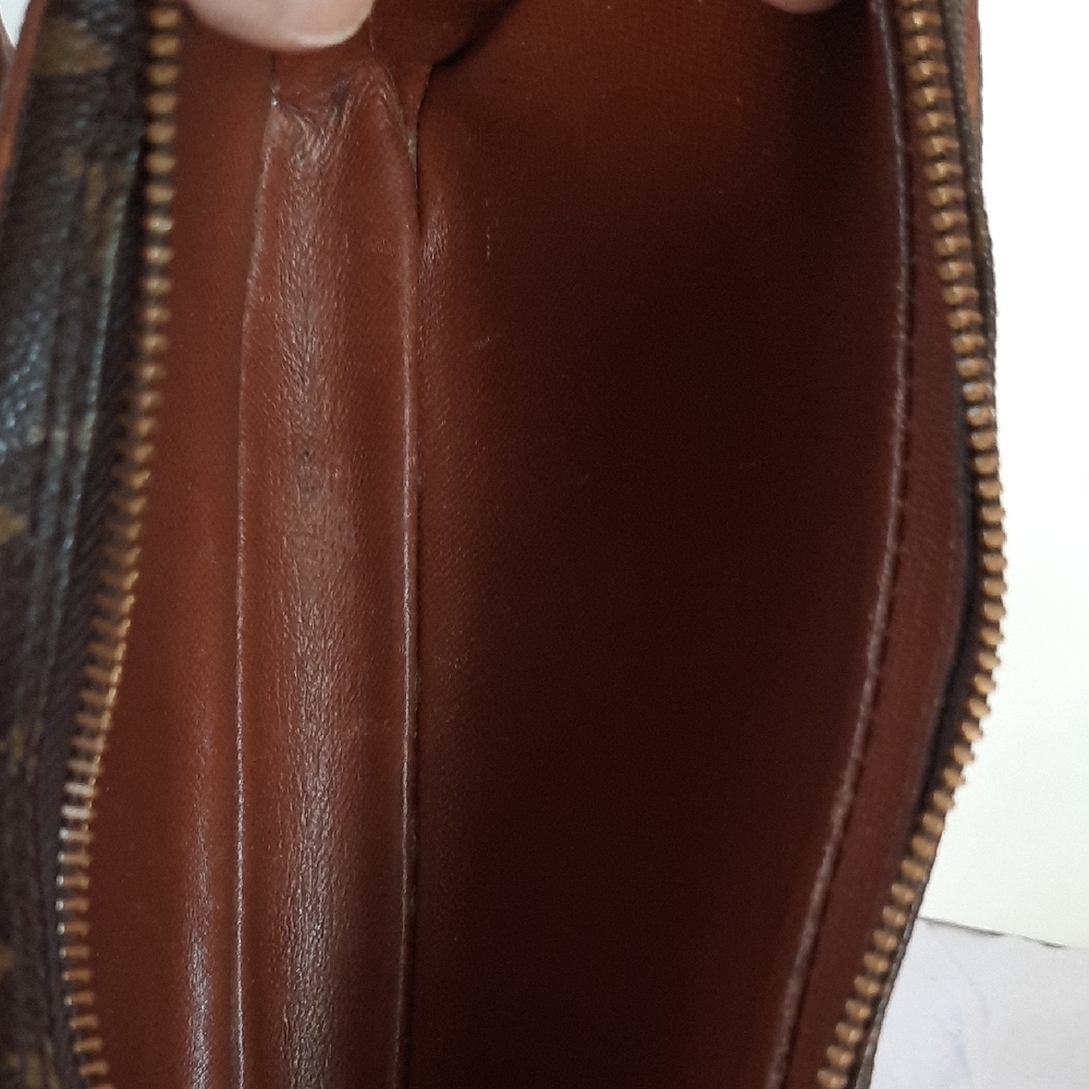 Louis Vuitton Brown Monogram Clutch - Picture 12 of 14